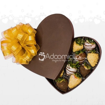 Caja Dulce Corazón Fresas Con Chocolate A Domicilio En Medellin Pedido Con Un Día De Anticipación 