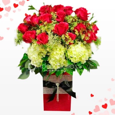 Hortensias Y Rosas De Amor Y Amistad Arreglos Florales A Domicilio En Popayan