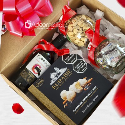 Detalle Para Amor Y Amistad Con Vino A Domicilio En Bogotá Pedido Con Un Día De Anticipación 